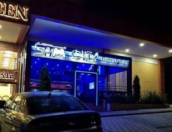 القيادي الإخواني الزنداني يفتتح مقهى مختلطاً في إسطنبول