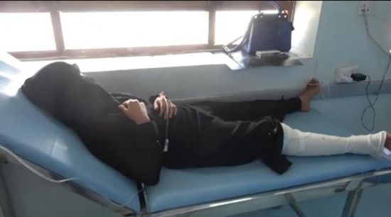 قناص حوثي يصيب فتاة برصاصة في مديرية التحيتا