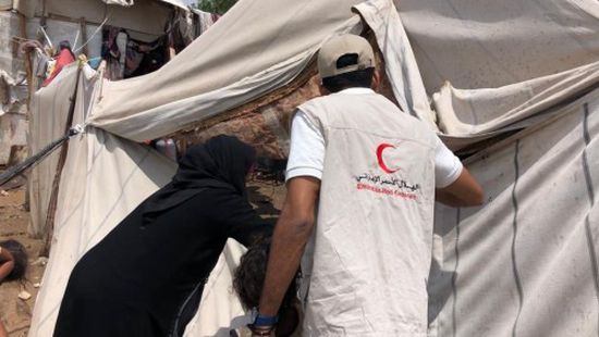 الهلال الأحمر الإماراتي يتوجه لمساعدة المناطق الجنوبية المتضررة من الأمطار