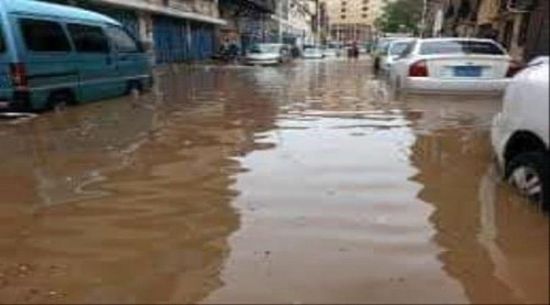 تضرر أكثر من 3 آلاف أسرة جراء الأمطار الغزيرة في أربع محافظات