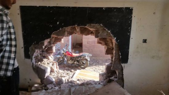 بالصور.. قصف حوثي لمنازل المواطنين في حبيل سوق بالضالع