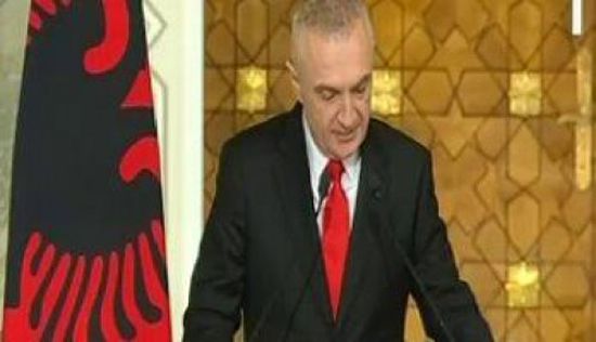 الحزب الاشتراكي فى ألبانيا يدعو لاقتراع بسحب الثقة من الرئيس