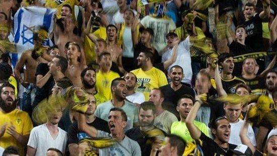 مشجعو نادي إسرائيلي يطالبون بتغيير اسم اللاعب " علي محمد "