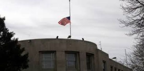 السفارة الأميركية بالسعودية: الهجوم الحوثي على مطار أبها استهدف المدنيين الأبرياء