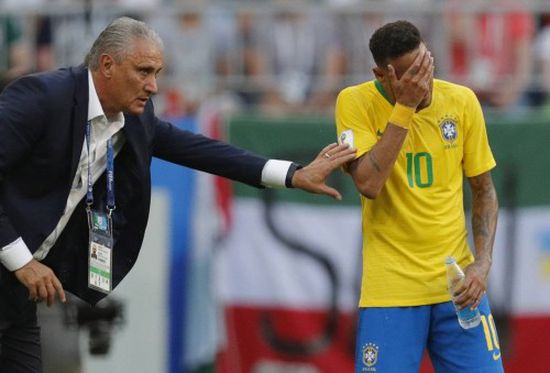مدرب البرازيل يقلل من أهمية غياب نيمار عن كوبا أمريكا