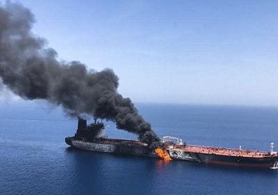 شركة هولندية تتولى إنقاذ ناقلتي النفط بخليج عمان