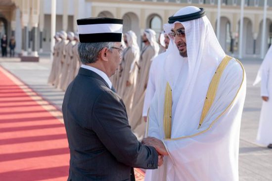 محمد بن زايد يودع ملك ماليزيا بعد زيارة رسمية استغرقت يومين