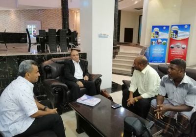 مناقشة الترتيبات النهائية لاستضافة بطولة العالم للملاكمة في المكلا 