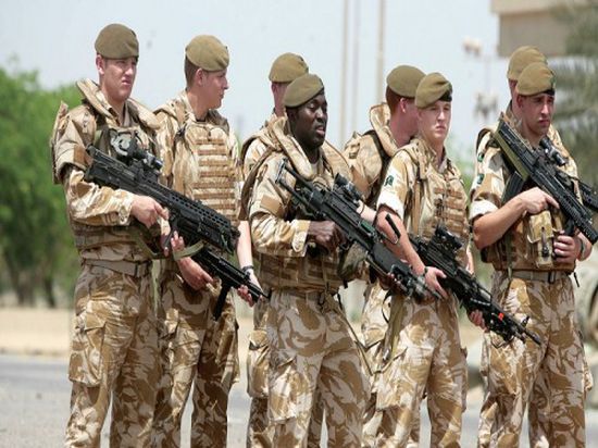 بعد اعتداءات إيران.. بريطانيا تُرسل نحو 100 جندي إلى الخليج