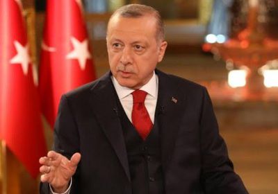 بالفيديو.. عجوز تركي يُعبر عن غضبه من أردوغان