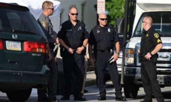 الشرطة الأمريكية: إصابة مسلح عقب إطلاقه النار خارج محكمة فيدرالية