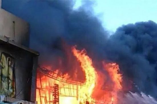 اندلاع حريق في أحد منازل مدينة عتق بشبوة