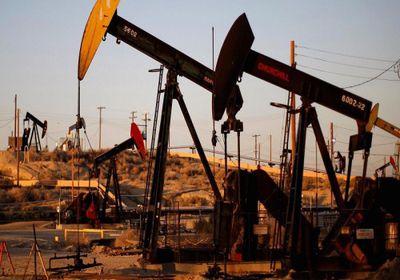 أسعار النفط تشهد تراجعًا لليوم الثاني على التوالي