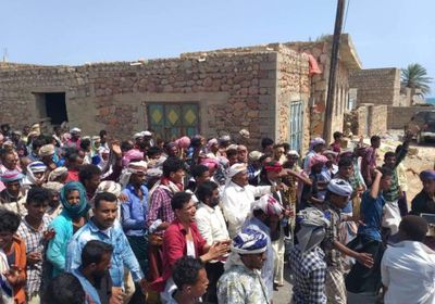 شاهد.. تظاهرة حاشدة في سقطرى للتنديد بممارسات الإصلاح بالمحافظة