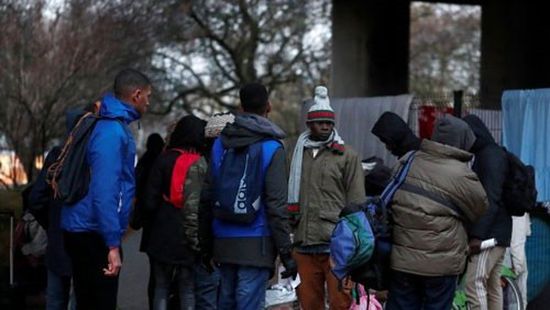 إجلاء 300 مهاجر من مخيم مؤقت بالعاصمة الفرنسية