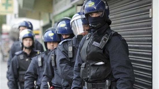 الشرطة الإيطالية تعتقل 68 مهربًا للبشر ومصادرة 103 من القوارب