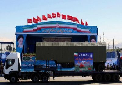 إيران تهدد باستهداف أي طائرة استطلاع أمريكية تحلق قرب الخليج