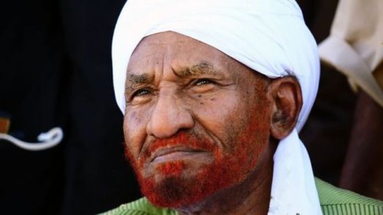 النيابة السودانية تستمع إلى أقوال "المهدي" في بلاغات ضد البشير