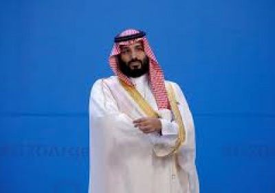 سياسي سعودي: أمير قطر يُحاول تقليد بن سلمان في زياراته