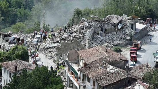زلزال قوي يهز وسط إيطاليا.. ويثير الهلع للسكان