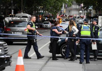 بعد إجباره على التعري.. استرالي يتلقي تعويض مالي كبير من الشرطة