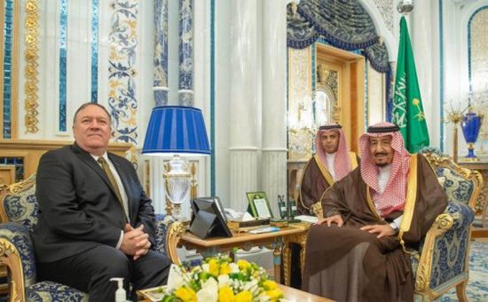 العاهل السعودي يستقبل وزير الخارجية الأميركي بقصر السلام في جدة (صور)