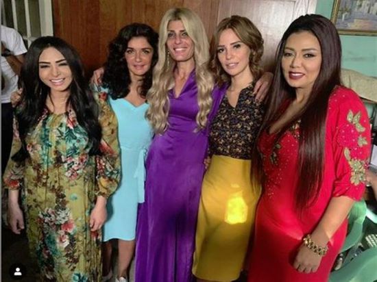 رانيا يوسف تنشر صورة من كواليس مسلسلها (مملكة إبليس)