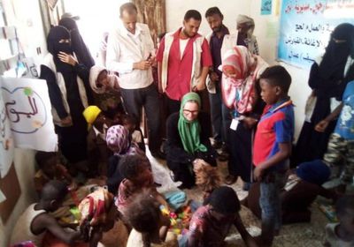 بعد أن تجاهلتهم المنظمات.. نازحو مخيم صبر بلحج يناشدون " الهلال الإماراتي " بسرعة إنقاذهم