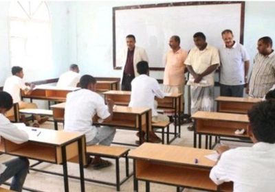 مصادر تربوية بلحج: لجنة المحافظة وراء تعطيل امتحانات مدارس تبن 