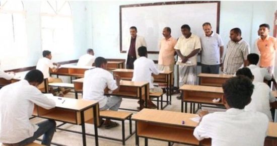 مصادر تربوية بلحج: لجنة المحافظة وراء تعطيل امتحانات مدارس تبن 