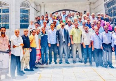 لقاء هام بين الرئيس الزبيدي وقيادات النقابات المهنية بالجنوب