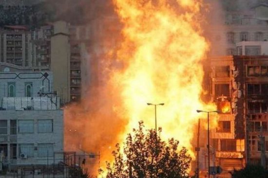 محافظ نينوى بالعراق يعلن حالة الطوارئ جراء حريق بمصنع كبريت