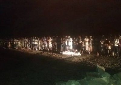 في موكب جنائزي مهيب..تشييع جثماني الشهيدين شوقي وفضل القطيبي في ردفان 