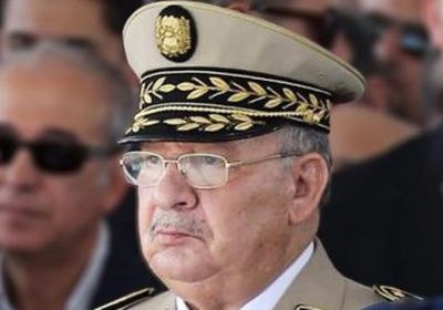 رئيس الأركان الجزائري يدعو شعبه لتفهم قرارات الجيش