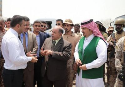 "إعمار اليمن" يدشن مشروع توزيع 40 صهريجاً لنقل المياه بالمحافظات المحررة