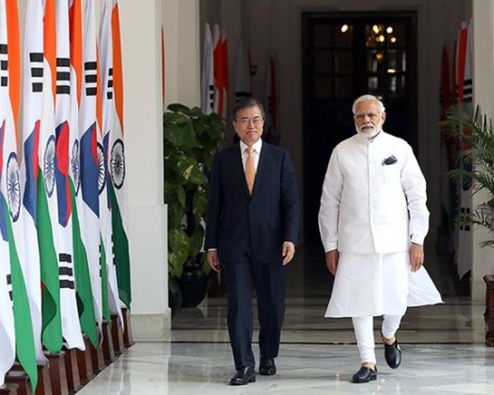 الهند وكوريا الجنوبية تبحثان سبل تعزيز العلاقات بين البلدين