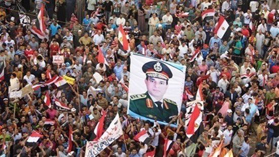 ثورة 30 يونيو المصرية تتصدر مواقع التواصل الإجتماعي