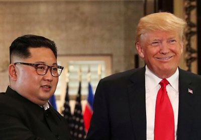 هاشتاج " ترامب " يتصدر " تويتر " بعد اجتماعه مع زعيم كوريا الشمالية لمدة 50 دقيقة