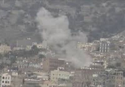 مقتل وإصابة 12 مواطناً في قصف حوثي بتعز