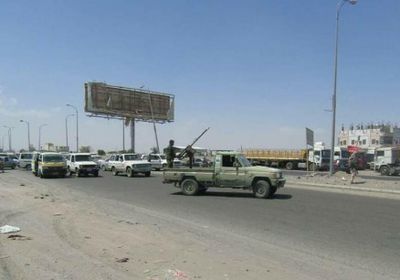 توقيف عشرات الجنود التابعين للمنطقة العسكرية السادسة في لحج (تفاصيل) 