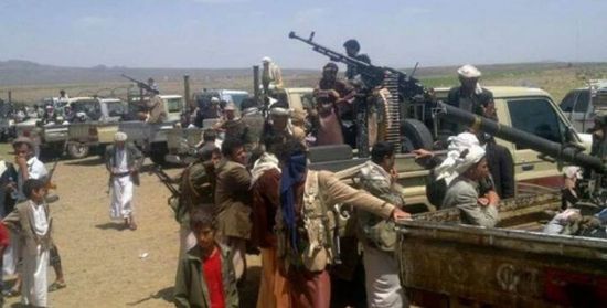مليشيات الحوثي تحشد آليات عسكرية تحمل مئات المسلحين صوب الجبلية