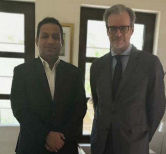 ممثل خارجية المجلس الانتقالي يلتقي السفير الفرنسي لدى اليمن (تفاصيل)
