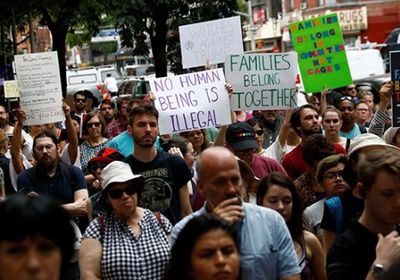 مظاهرات بنيويورك ضد سياسة ترامب بشأن الهجرة (صور)