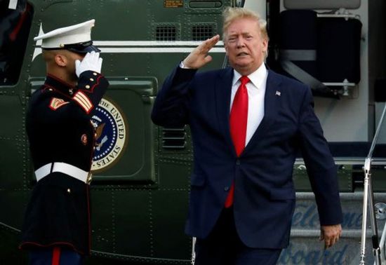 ترامب يدعو للانضمام للجيش