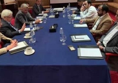 تفاصيل جديدة حول لقاء غريفيث بمليشيا الحوثي في مسقط