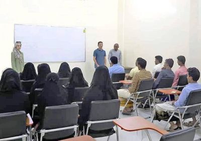 تدشين دورات جديدة لتأهيل طلاب سقطرى الحاصلين على المنح الخارجية