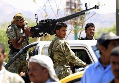 صراع المناصب وانتفاضة القبائل وخسارة المعارك.. الحوثي يتآكل (ملف)