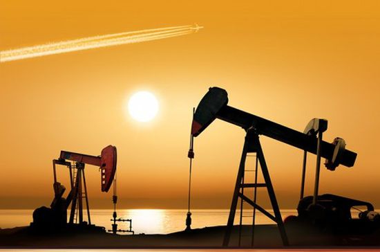 أسعار النفط ترتفع متأثرة بتوترات إيران وقرارات أوبك