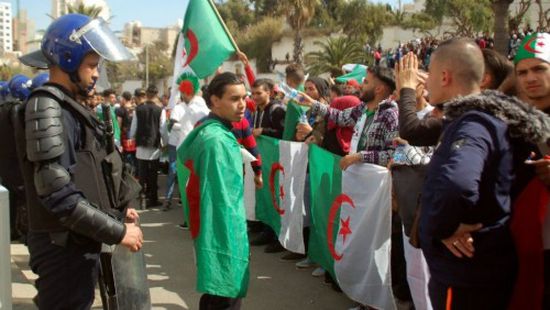 المعارضة الجزائرية: لا حوار مع السلطة قبل الإفراج عن المتظاهرين