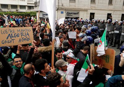 الجزائر: دعوات من أحزاب معارضة لإجراء انتخابات خلال 6 أشهر